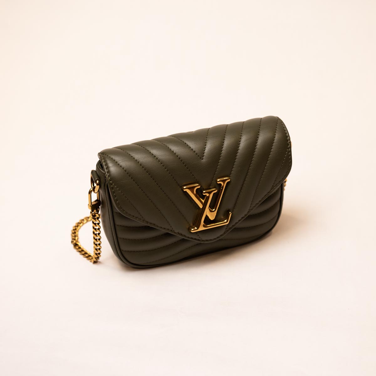 Pre Owned Louis Vuitton Green Leather New Wave Pochette