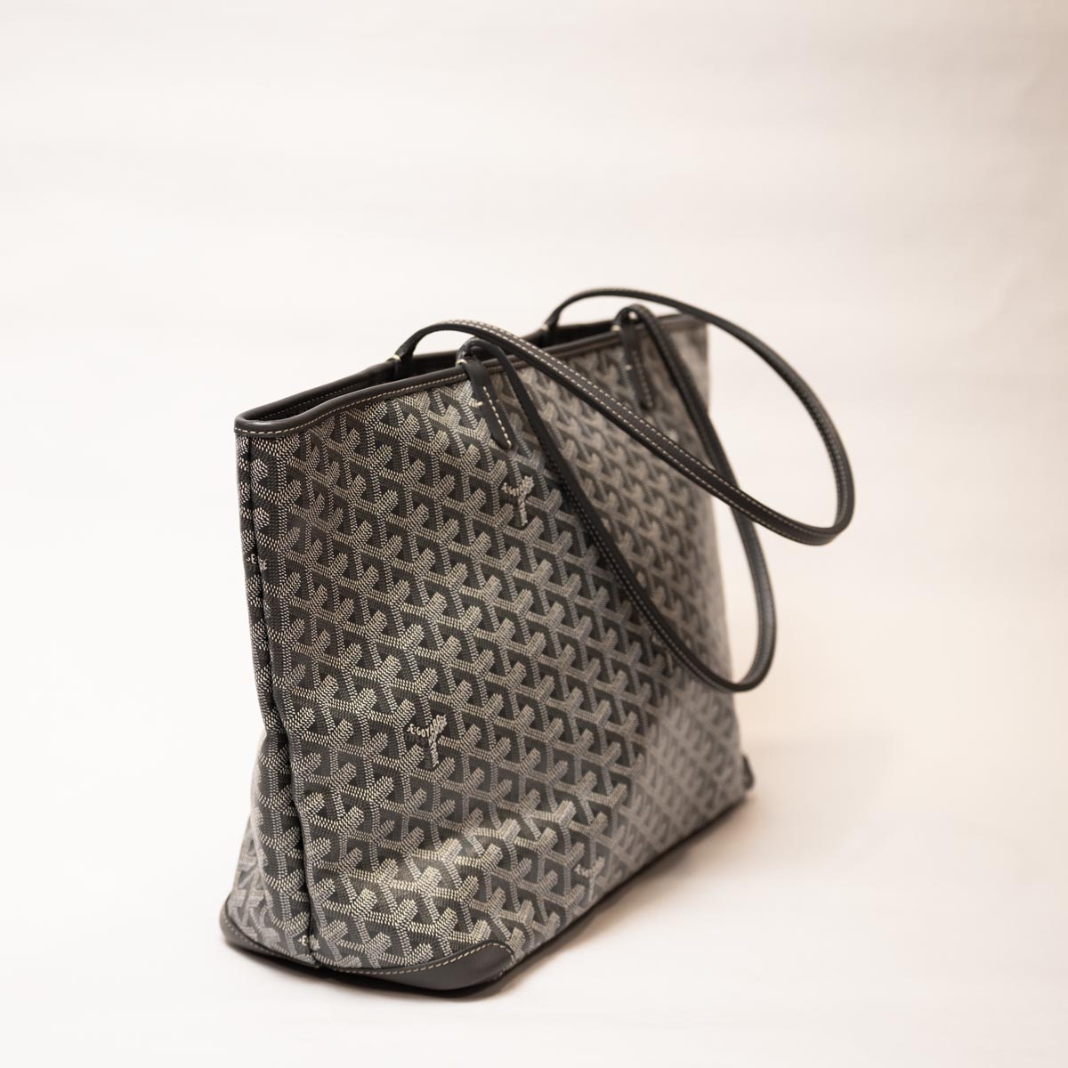 Pre Owned Goyard Grey MM Canvas and Leather Artois Bag