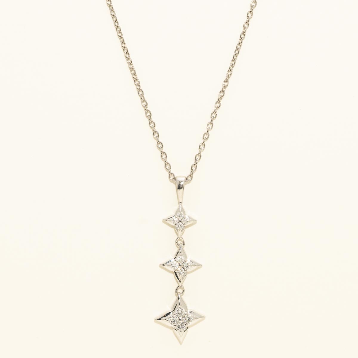 Star of Hope Diamond Necklace in Sterling Silver (1/5ct tw)
