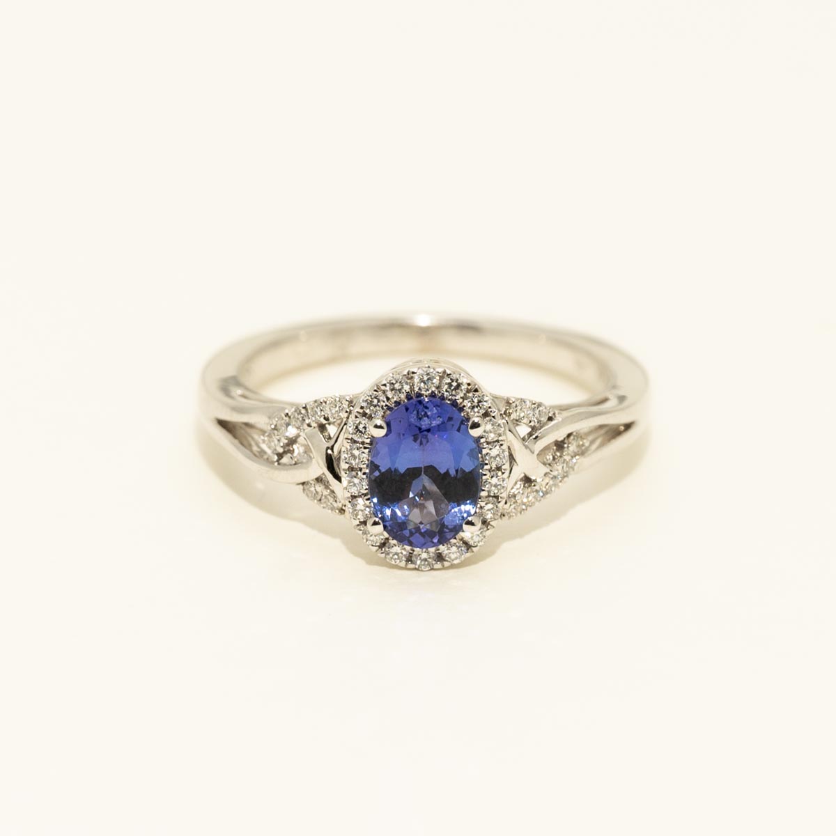 Oval Tanzanite Ring in 14kt White Gold with Diamonds (1/5ct tw)