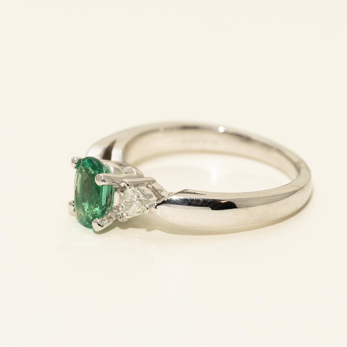Oval Emerald Ring in 14kt White Gold with Diamonds (1/5ct tw)