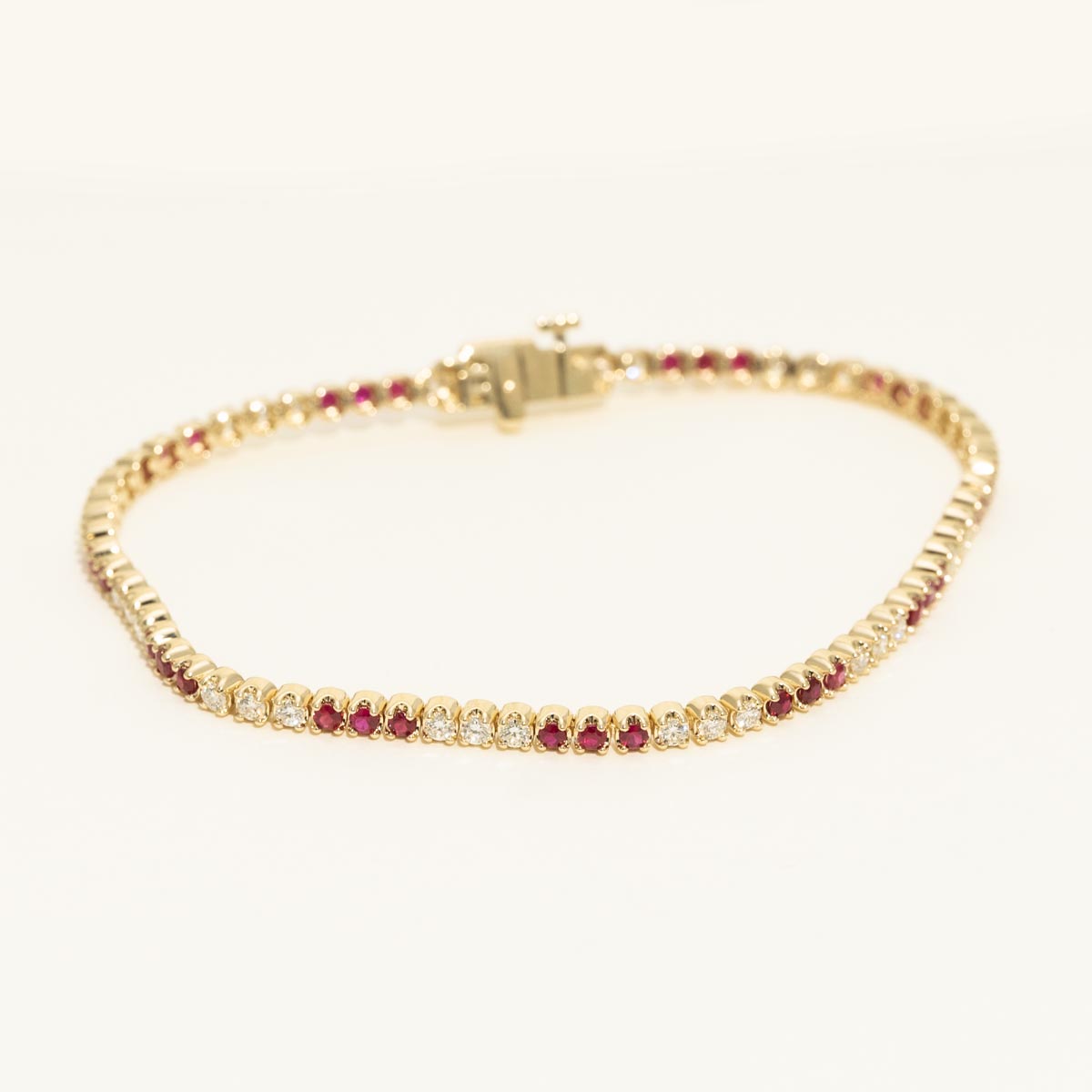 Ruby Tennis Bracelet in 14kt Yellow Gold with Diamonds (1 1/4ct tw)