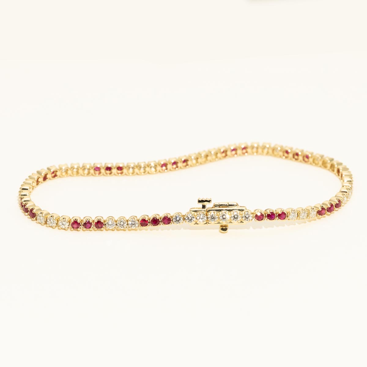 Ruby Tennis Bracelet in 14kt Yellow Gold with Diamonds (1 1/4ct tw)