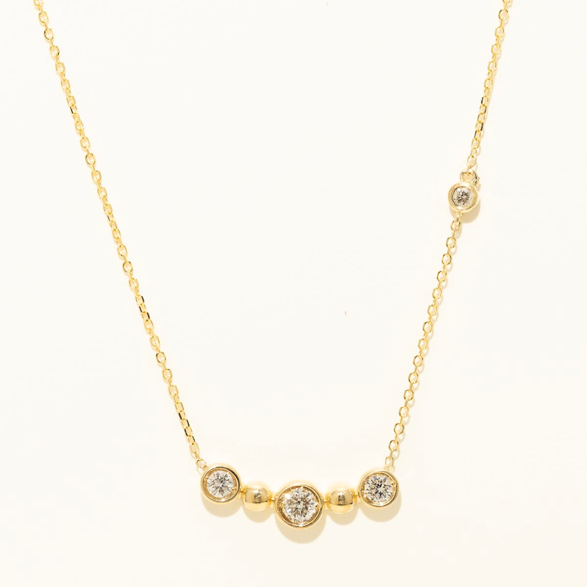 Diamond Bezel Necklace in 14kt Yellow Gold (1/4ct tw)