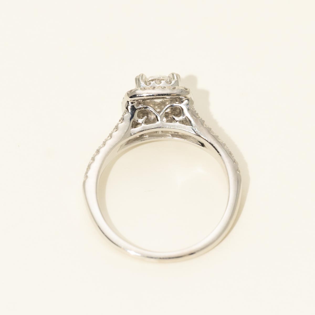 Estate Cushion Cut Diamond Bridal Set in 14kt White Gold (3/4ct tw)