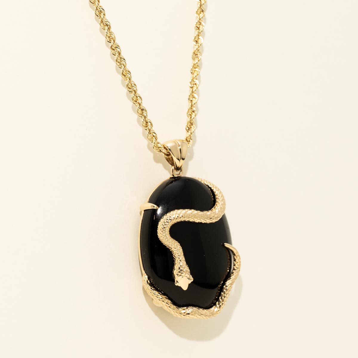 Oval Onyx Snake Necklace in 14kt Yellow Gold