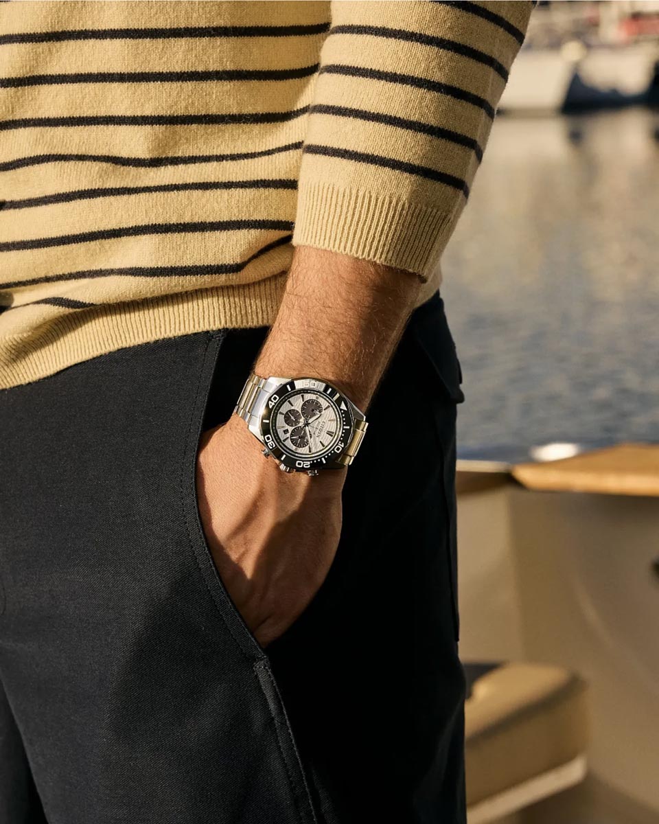 Citizen Endeavor Watch with White Dial and Stainless Steel Bracelet (43mm and eco drive movement)
