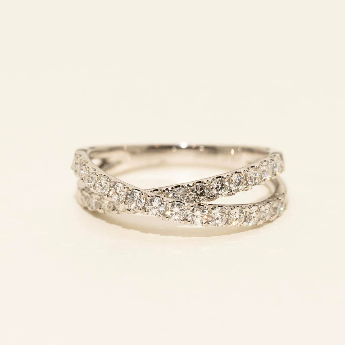 Diamond Criss Cross Fashion Ring in 14kt White Gold (3/4ct tw)