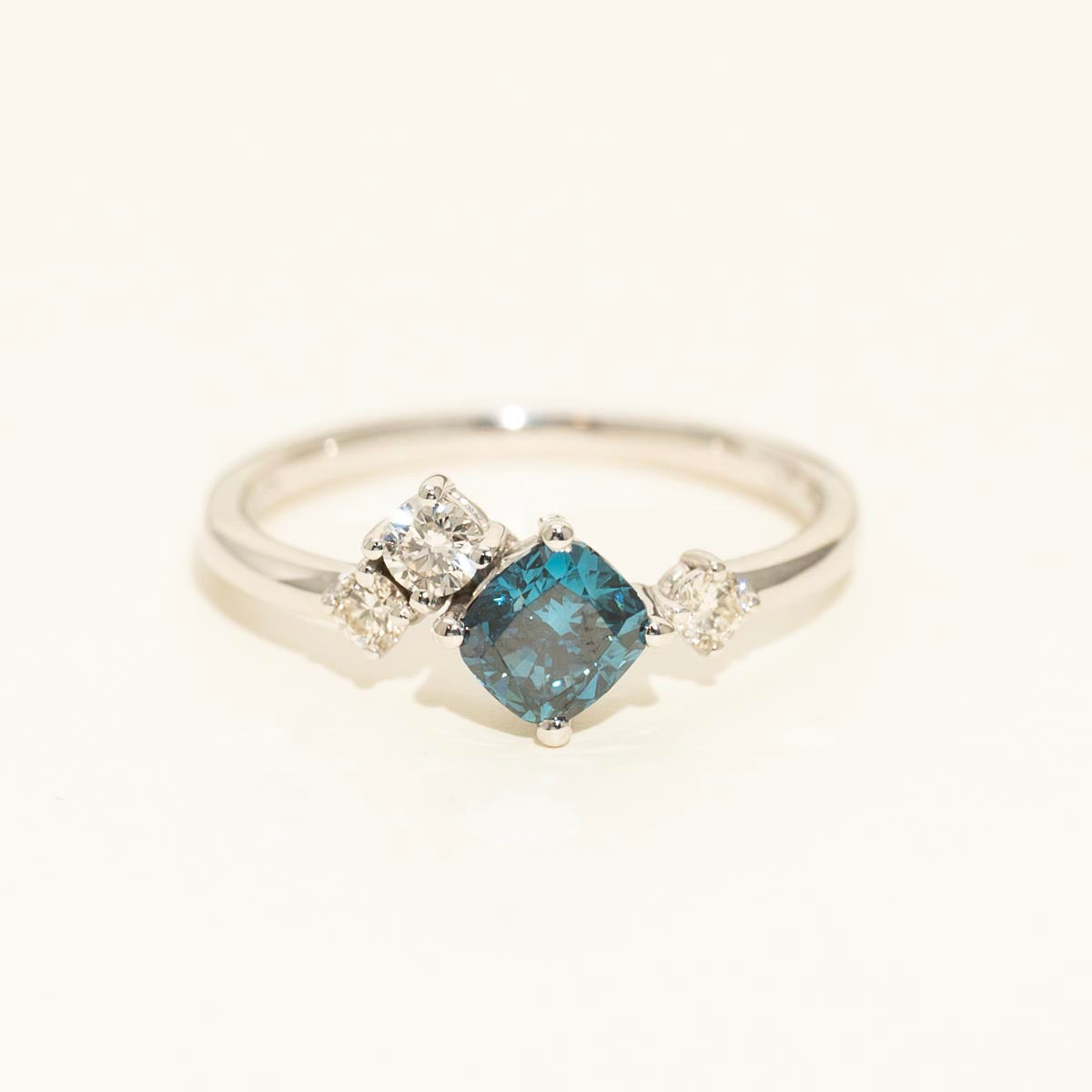 Cushion Cut Blue and White Diamond Fashion Ring in 14kt White Gold (3/4ct tw)
