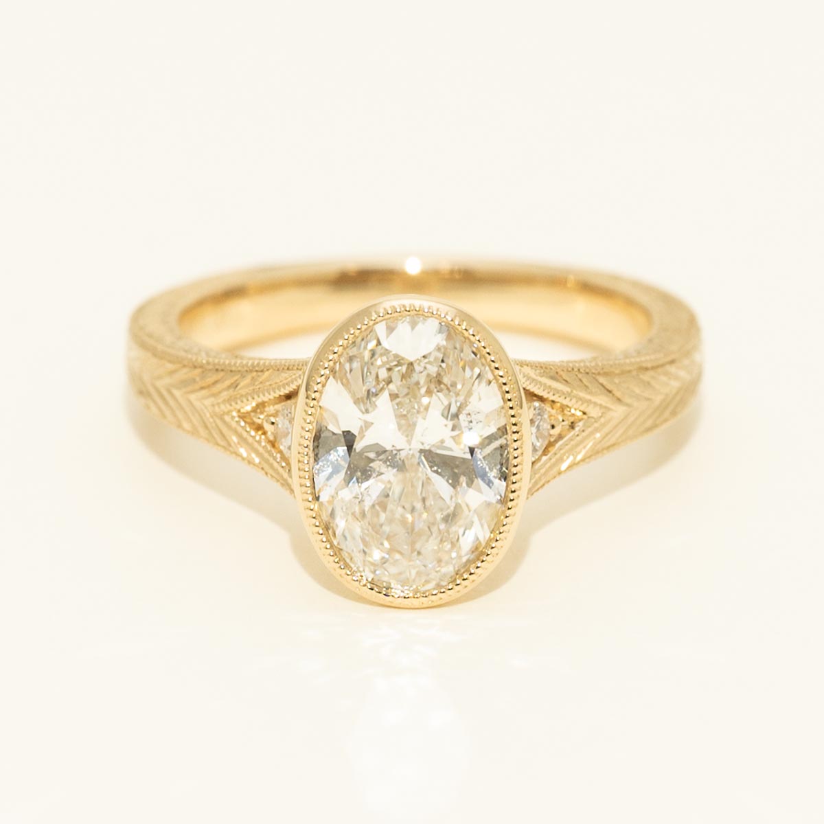 Oval Diamond Bezel Engagement Ring in 14kt Yellow Gold (2ct tw)
