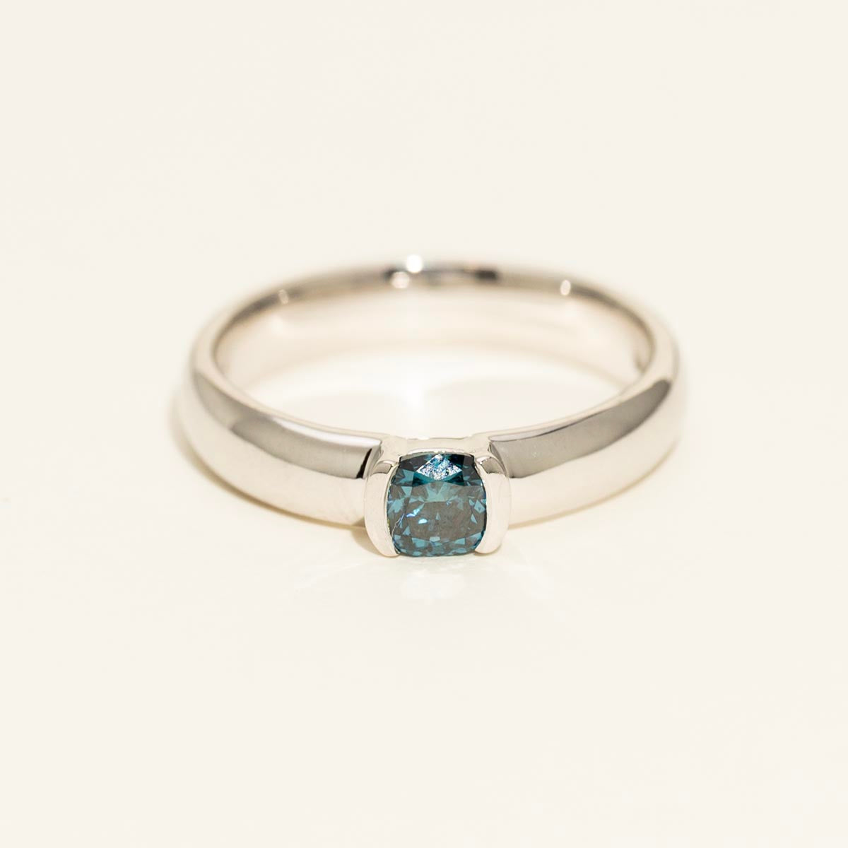 Cushion Cut Blue Diamond Ring in 14kt White Gold (3/8ct tw)