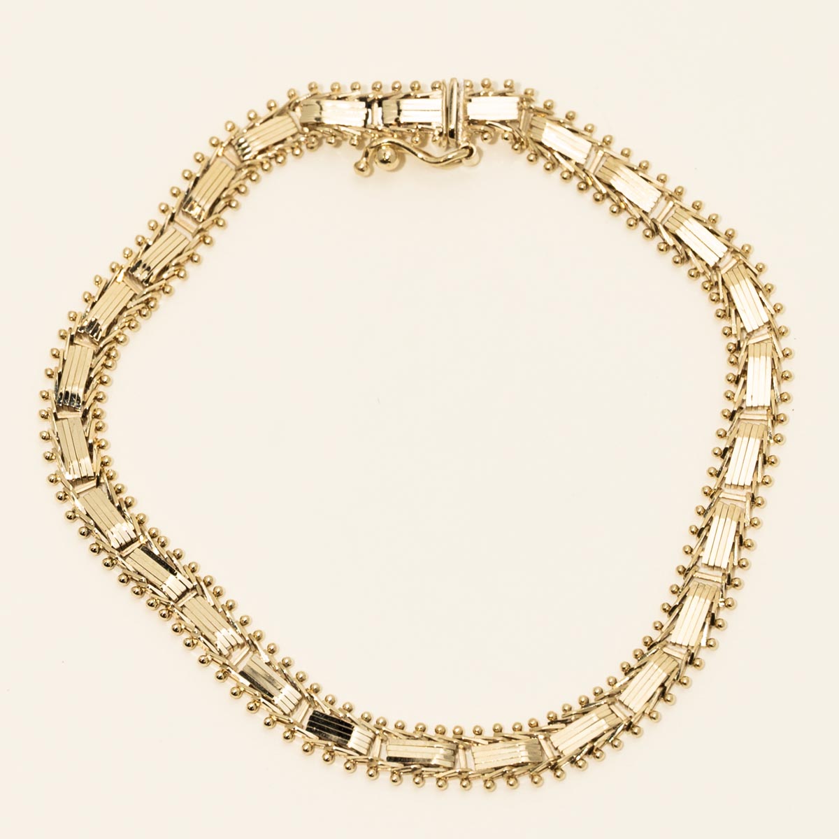 Estate Fancy Link Bracelet in 14kt Yellow Gold (7 inches)