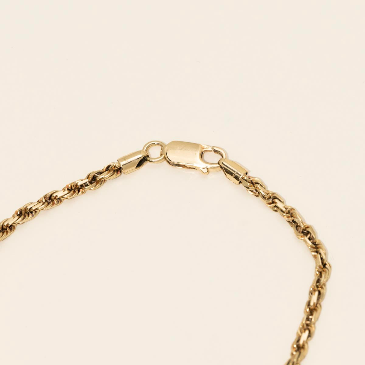 Estate Rope Chain Bracelet in 14kt Yellow Gold (7.5 inches and 3mm wide)