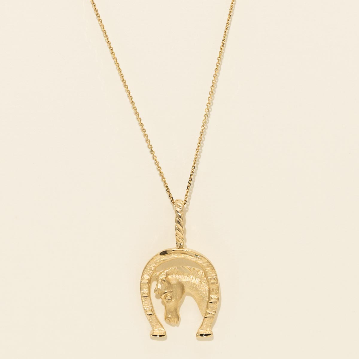 Estate Horseshoe Necklace in 14kt Yellow Gold