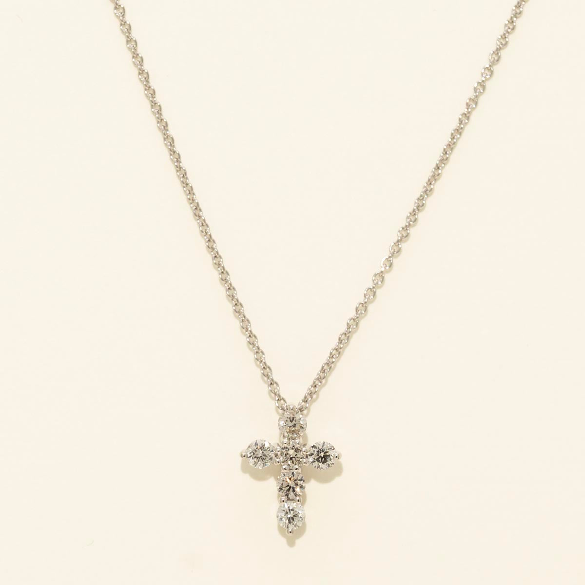 Diamond Cross Necklace in 14kt White Gold (1/5ct tw)