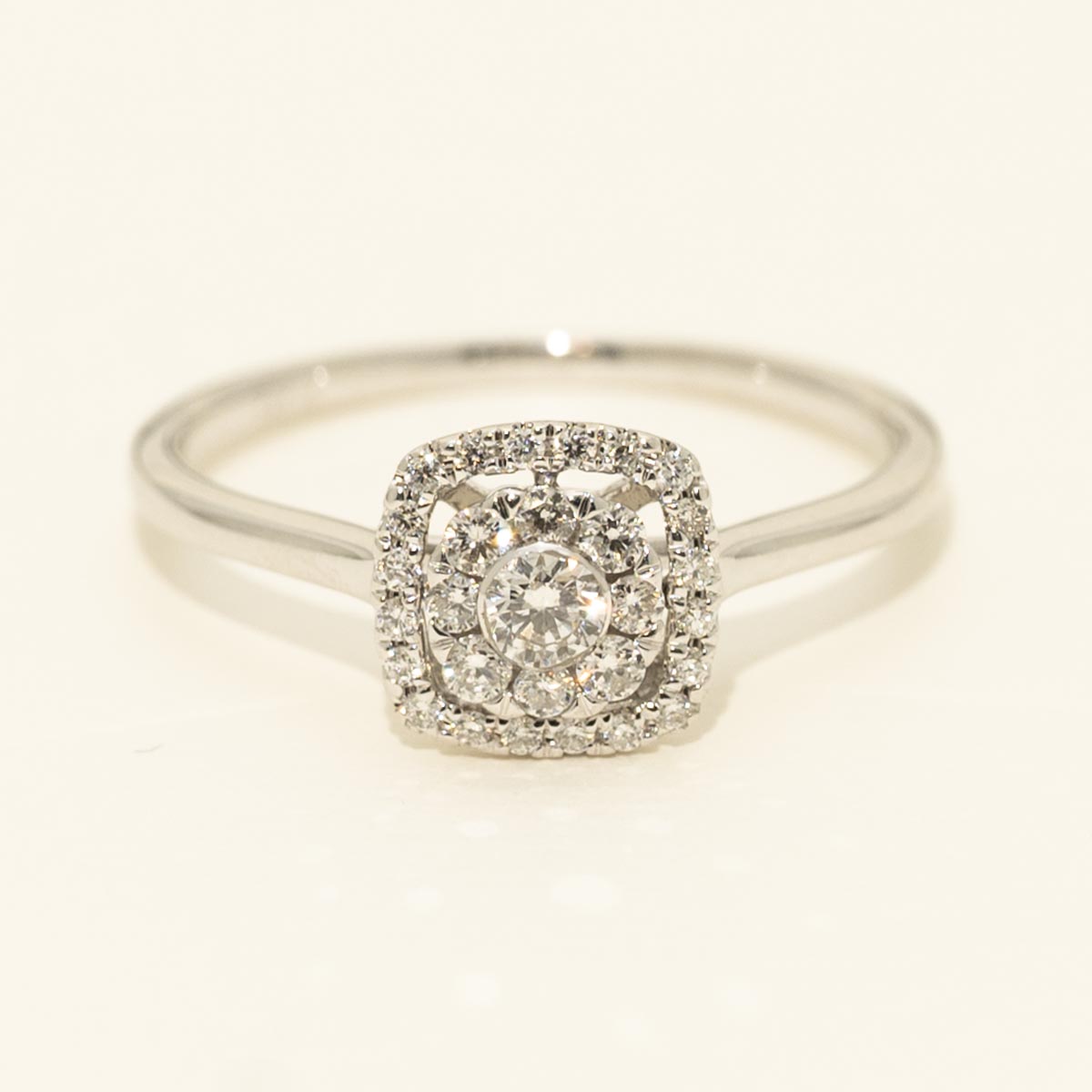 Estate Diamond Engagement Ring in 14kt White Gold (1/4ct tw)