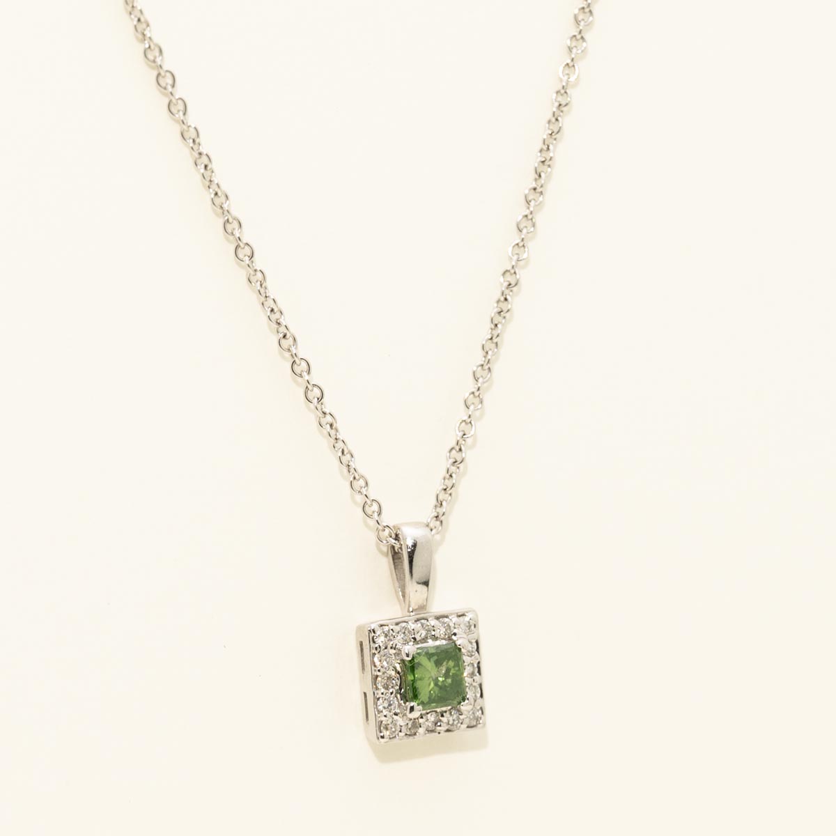 Princess Cut Green Diamond Halo Necklace in 14kt White Gold (1/3ct tw)