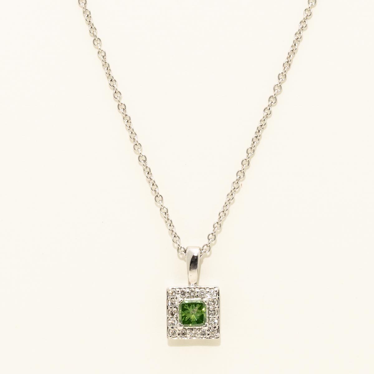 Princess Cut Green Diamond Halo Necklace in 14kt White Gold (1/3ct tw)