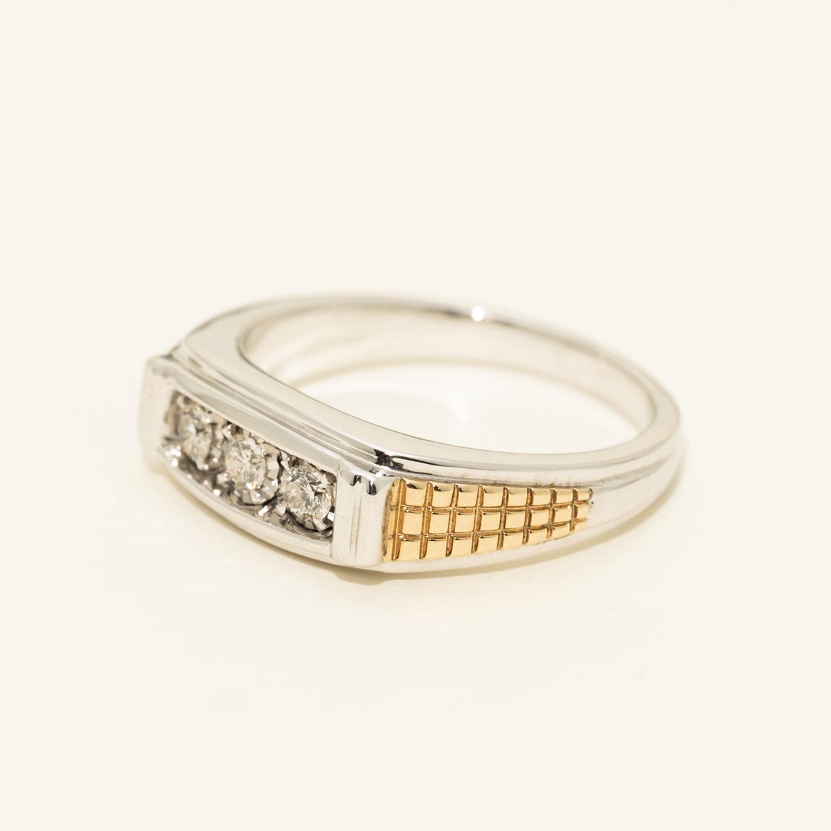 Mens Diamond Ring in 10kt White and Yellow Gold (1/4ct tw)