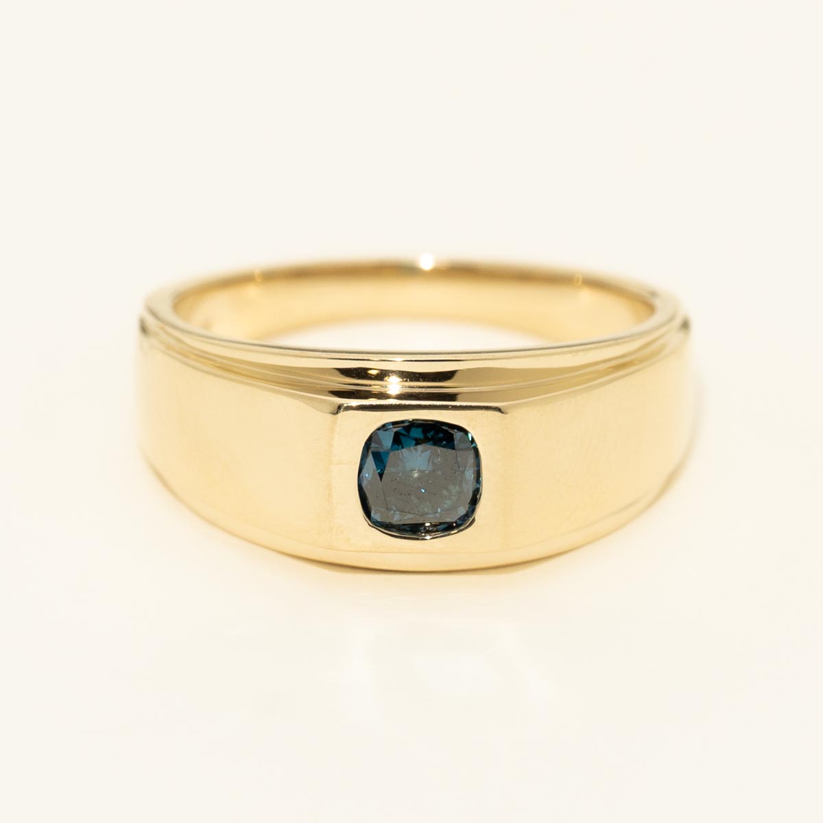Mens Cushion Cut Blue Diamond Ring in 14kt Yellow Gold (3/4ct)