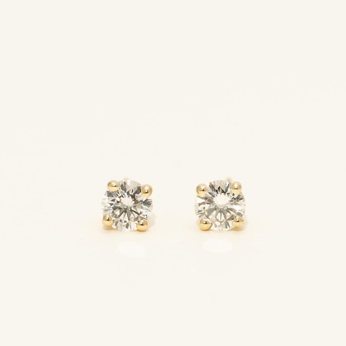 Diamond Earrings in 14kt Yellow Gold (5/8ct tw)