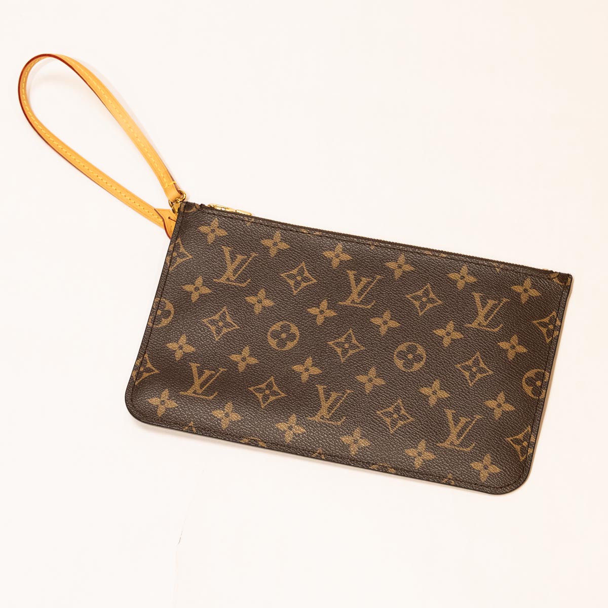 Pre Owned Louis Vuitton Monogram MM Canvas Neverfull Pouch