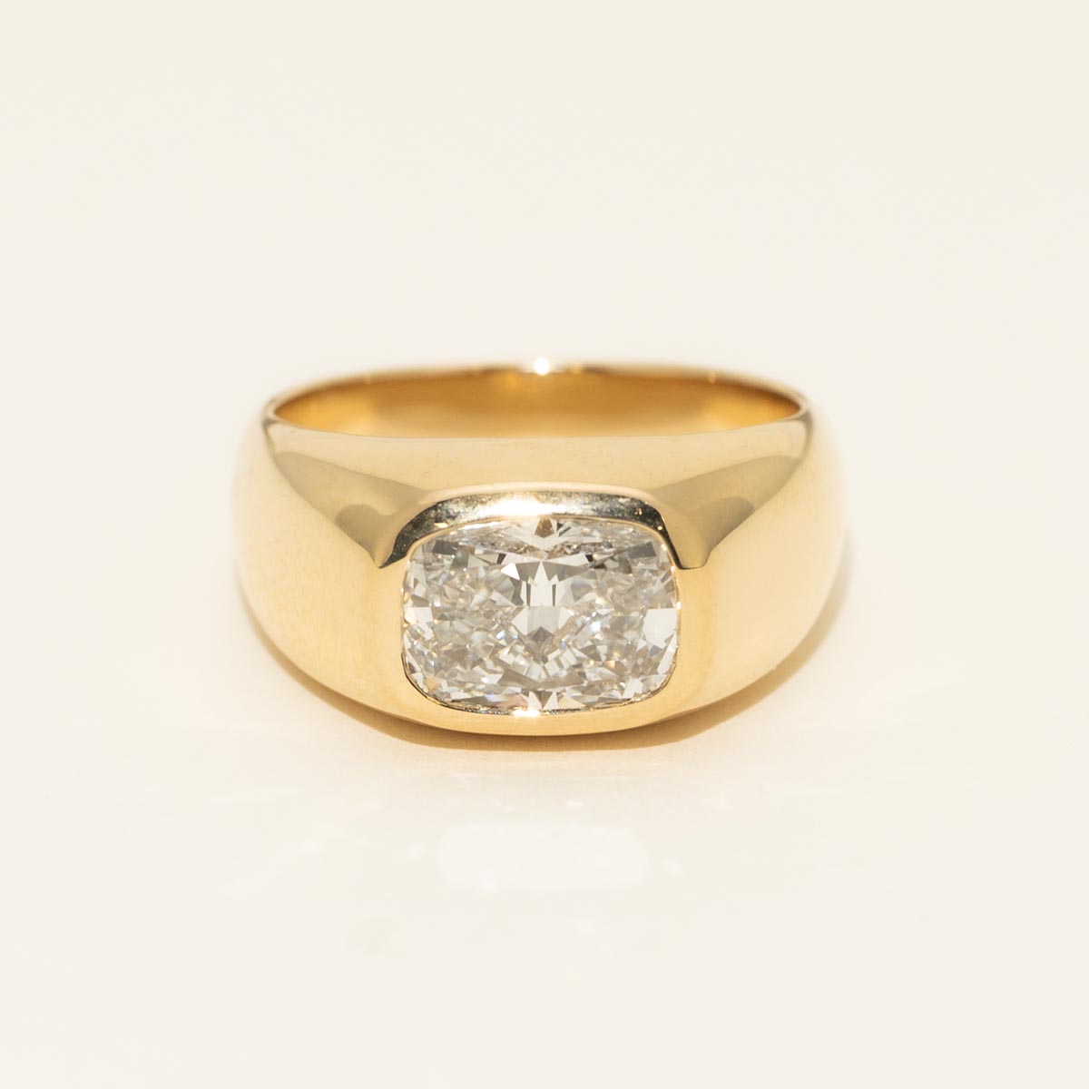 Lab Grown Elongated Cushion Engagement Ring in 14kt Yellow Gold (2 1/2ct tw)