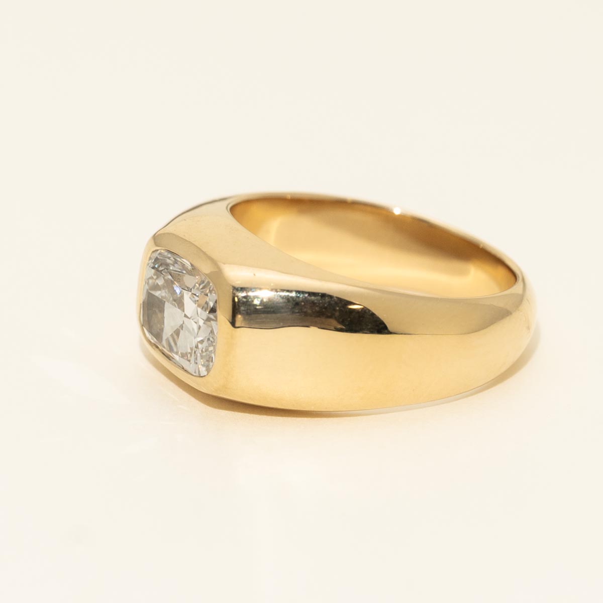 Lab Grown Elongated Cushion Engagement Ring in 14kt Yellow Gold (2 1/2ct tw)