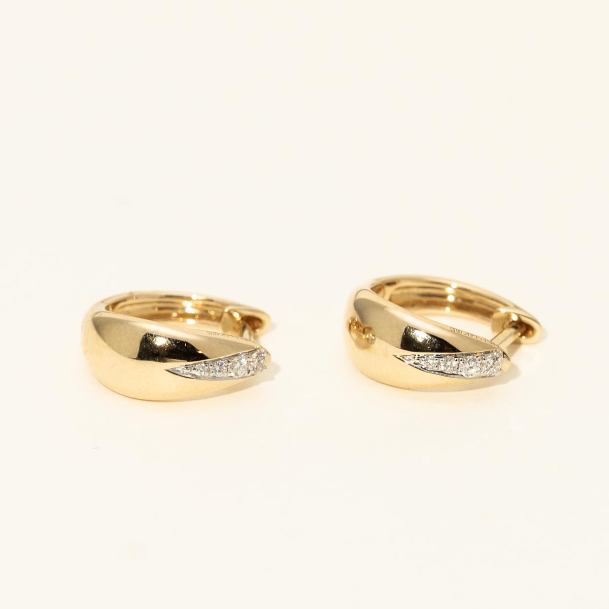 Diamond Hoop Earrings in 14kt Yellow Gold (1/20ct tw)