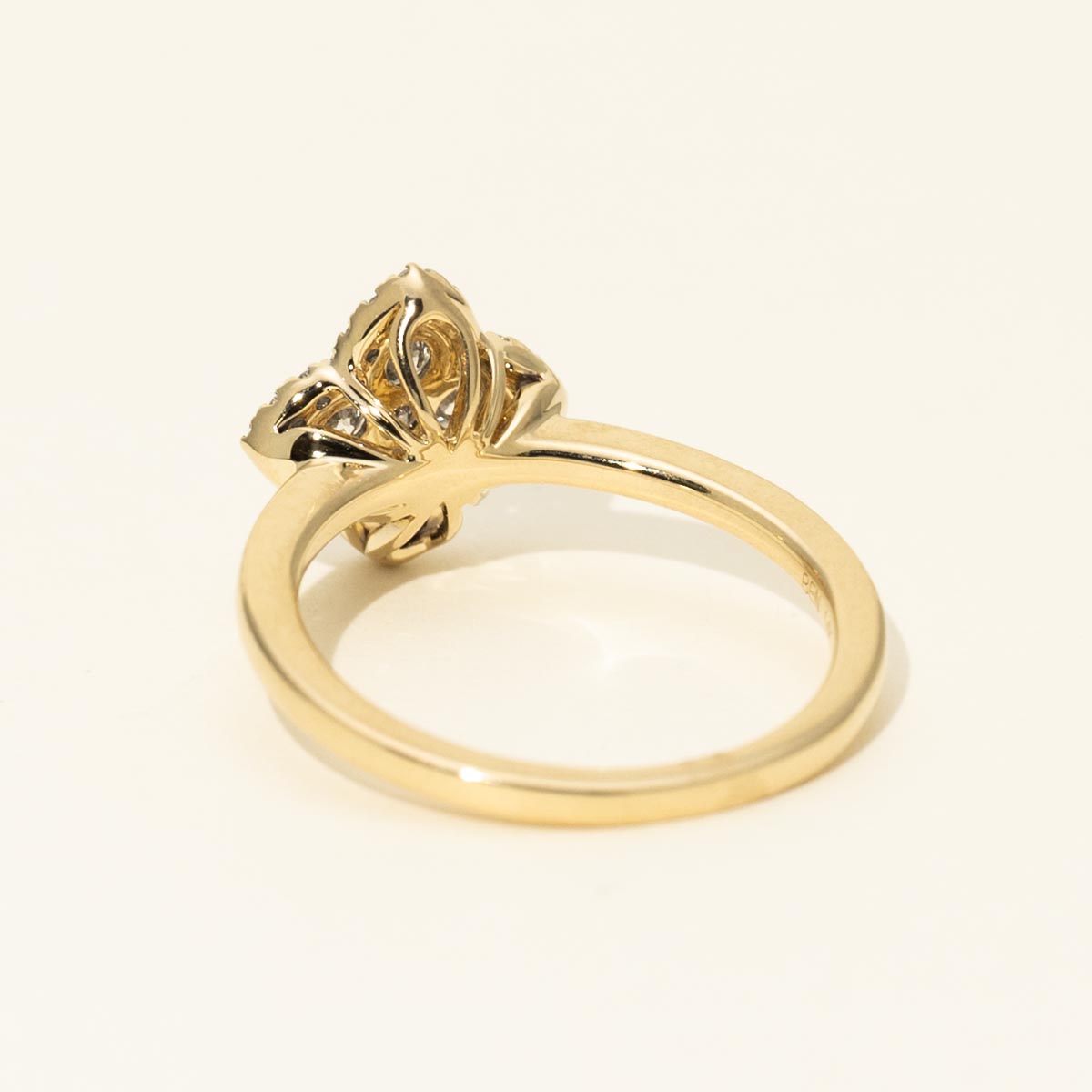 Diamond Flower Ring in 14kt Yellow Gold (1/2ct tw)