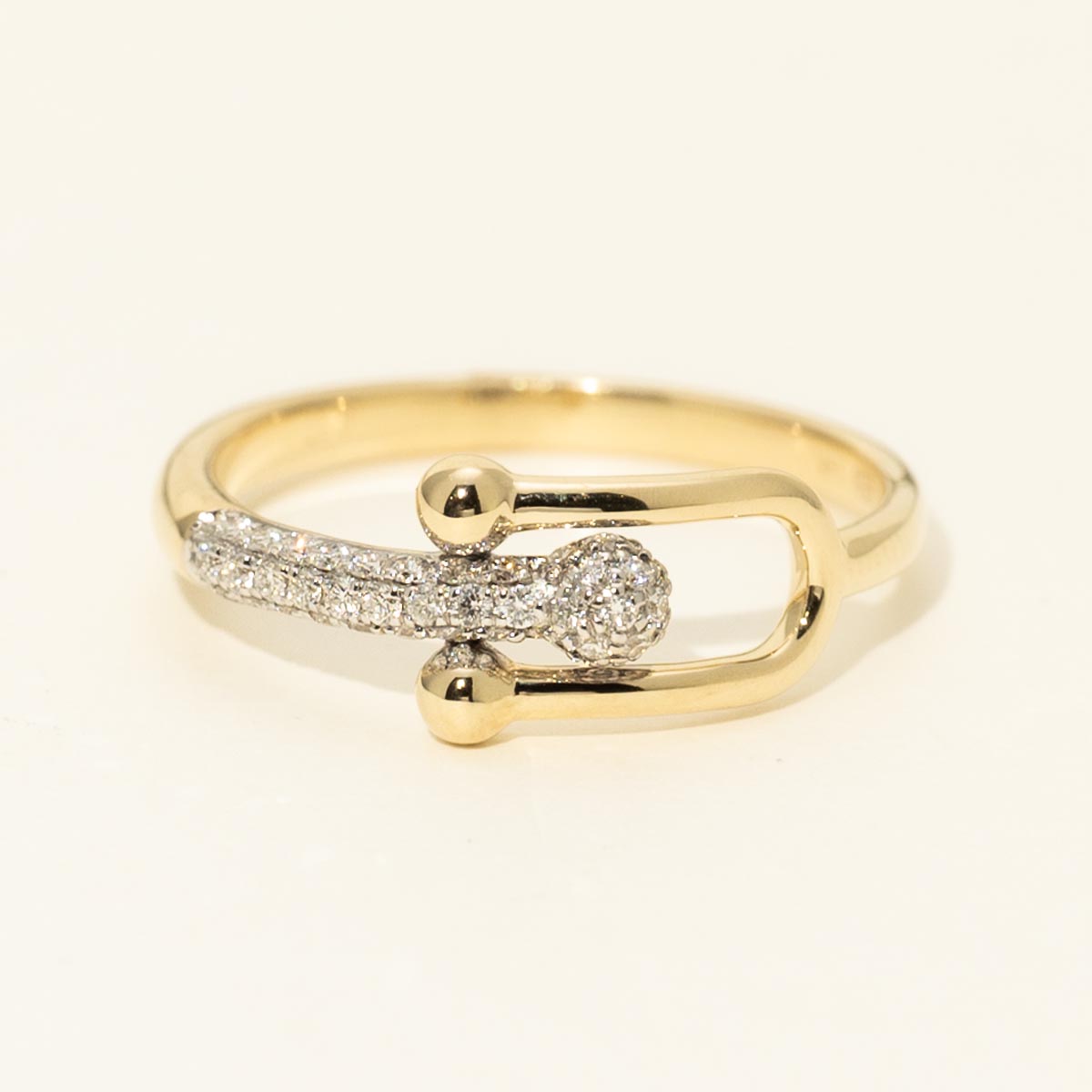 Diamond U Link Ring in 14kt Yellow Gold (1/7ct tw)