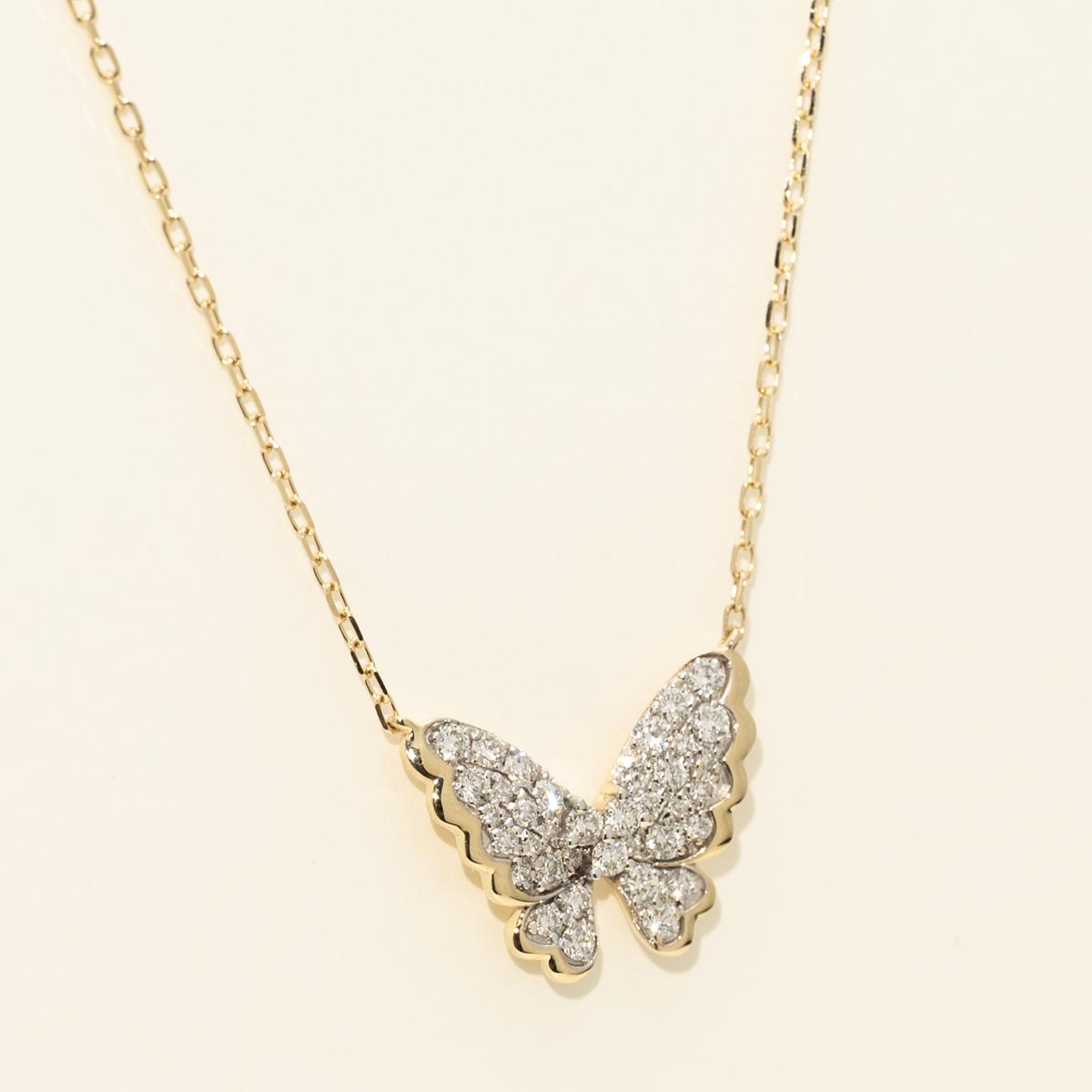 Diamond Butterfly Necklace in 14kt Yellow Gold (3/8ct tw)
