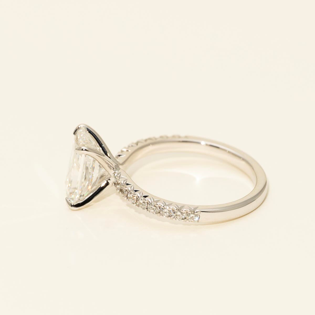 Lab Grown Radiant Cut Diamond Engagement Ring in 14kt White Gold (2 1/2ct tw)