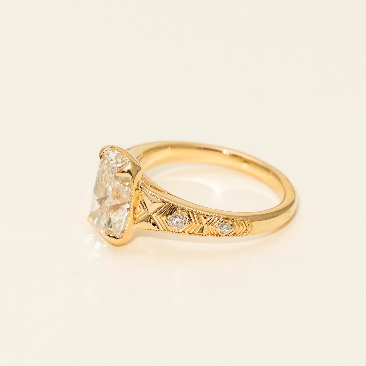 Lab Grown Cushion Diamond Engagement Ring in 14kt Yellow Gold (3ct tw)