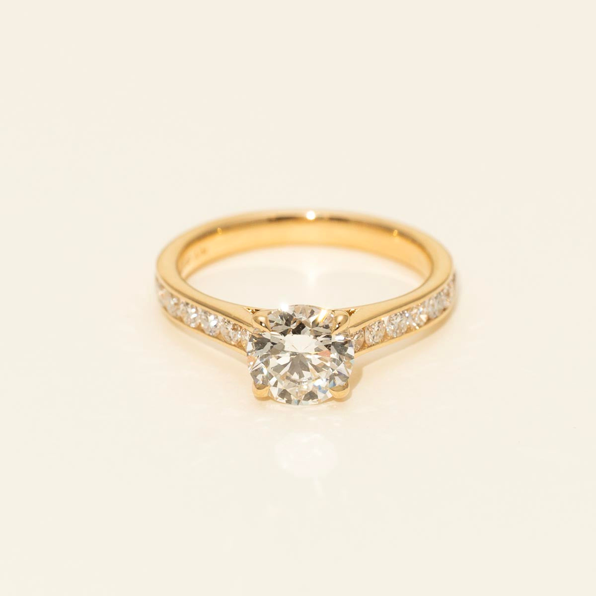 Lab Grown Diamond Engagement Ring in 14kt Yellow Gold (2ct tw)