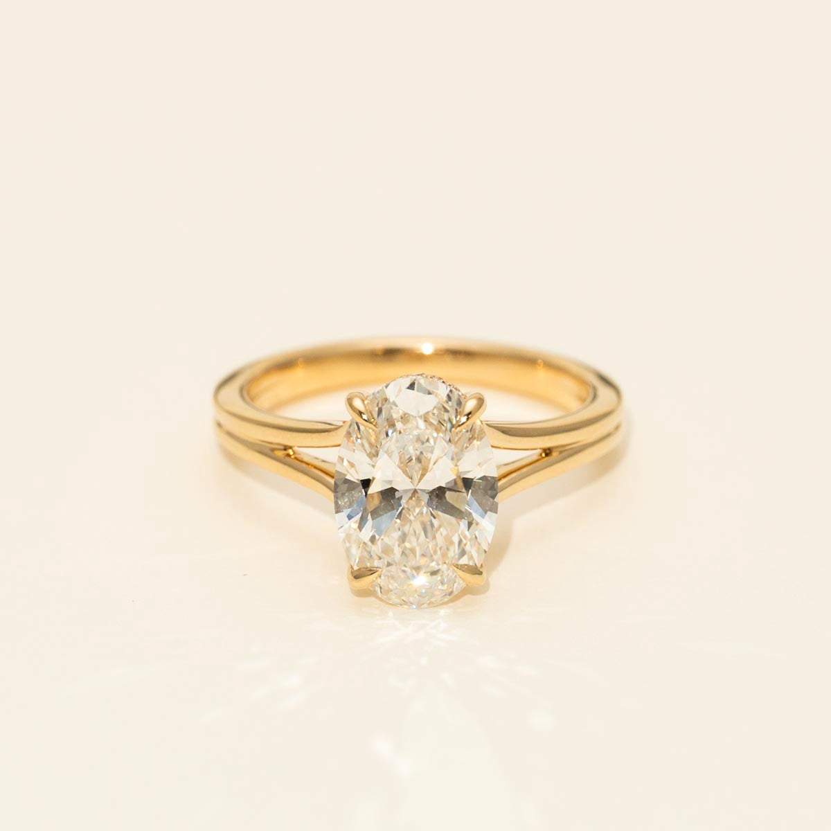 Lab Grown Oval Diamond Engagement Ring in 14kt Yellow Gold (3ct tw)