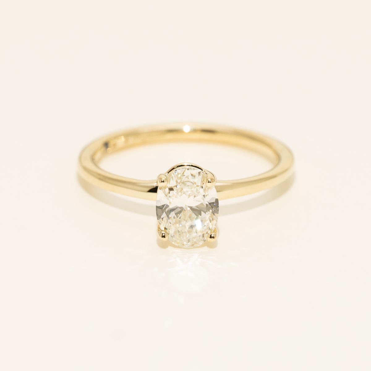 Oval Diamond Solitaire Engagement Ring in 14kt Yellow Gold (1ct tw)