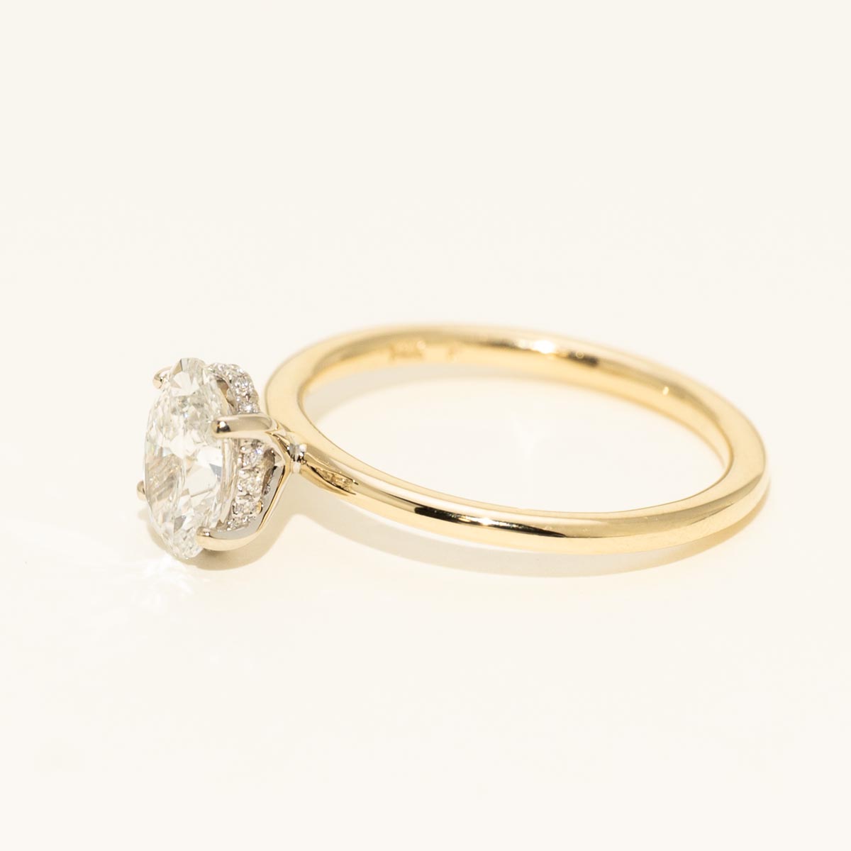 Oval Diamond Engagement Ring in 14kt Yellow Gold (1 1/4ct tw)