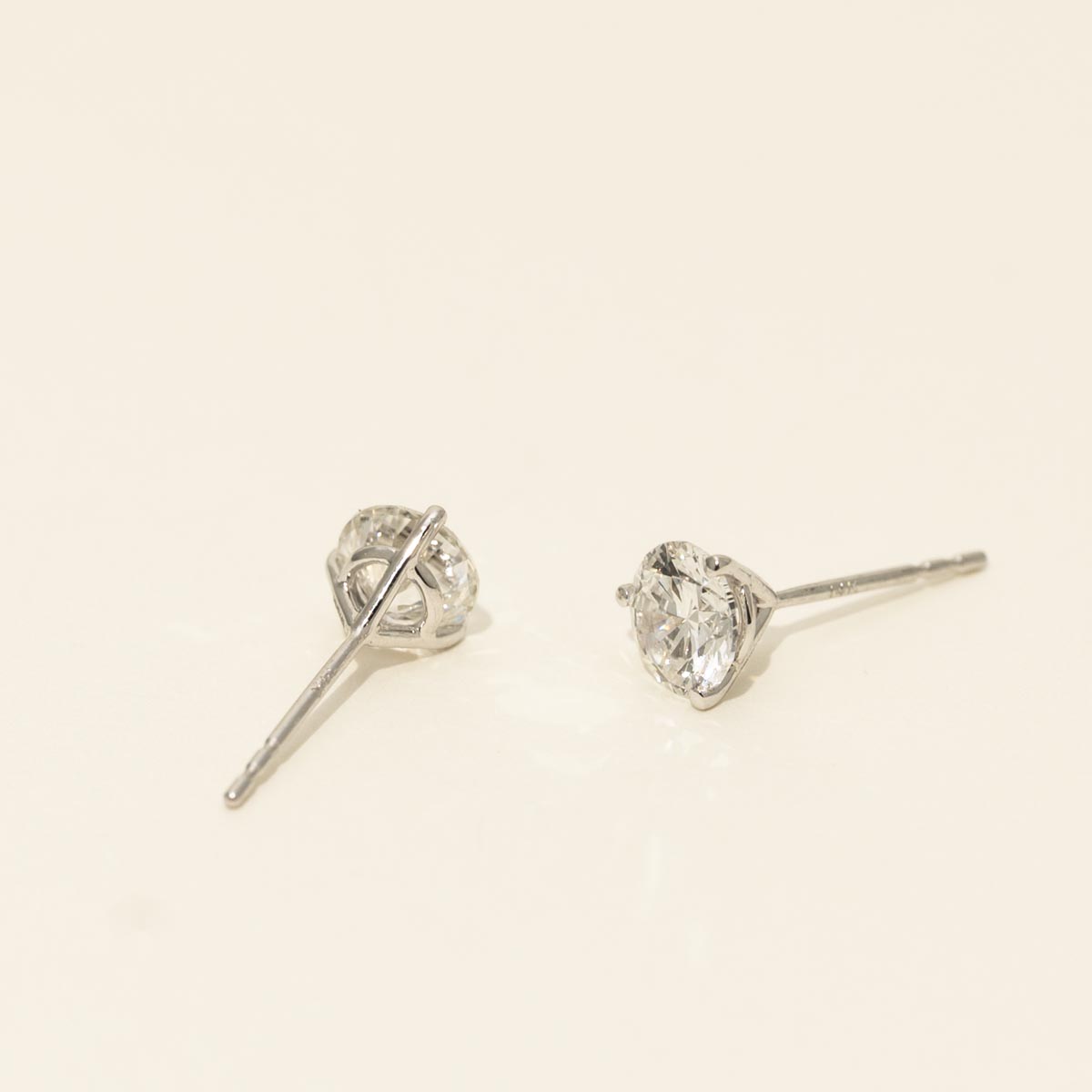 Lab Grown Diamond Stud Earrings in 14kt White Gold (1 1/2ct tw)