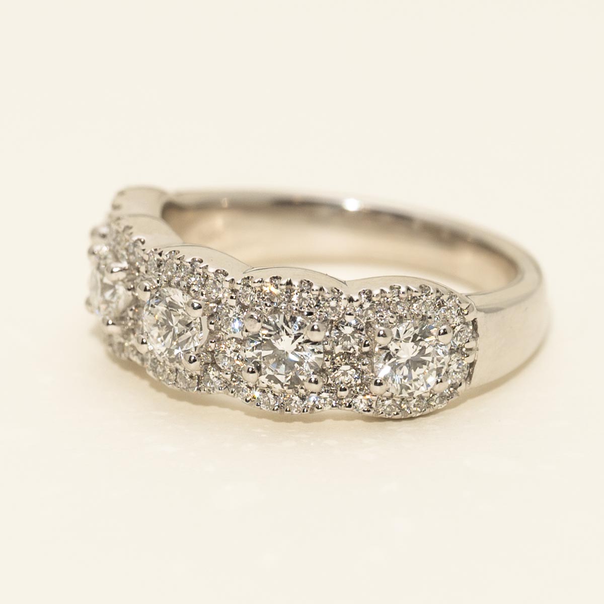 Diamond Band in 14kt White Gold (1 1/2ct tw)
