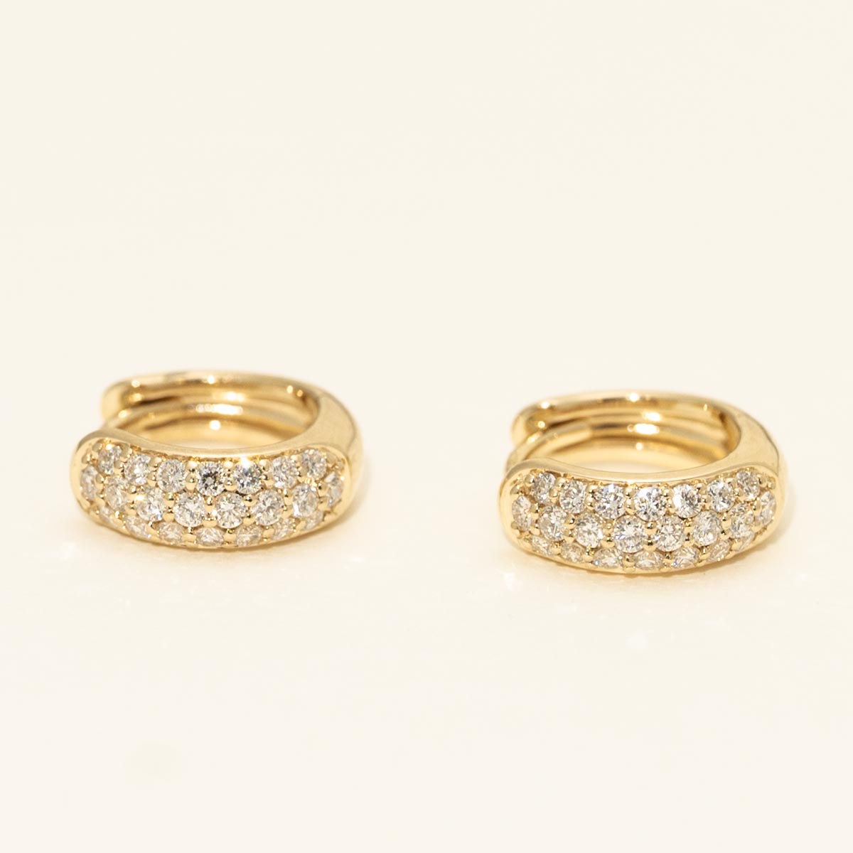 Diamond Huggie Hoop Earrings in 14kt Yellow Gold (1/3ct tw)