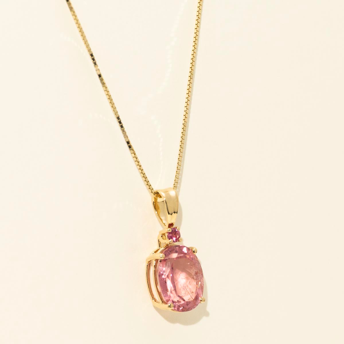 Oval Pink Tourmaline Necklace in 14kt Yellow Gold