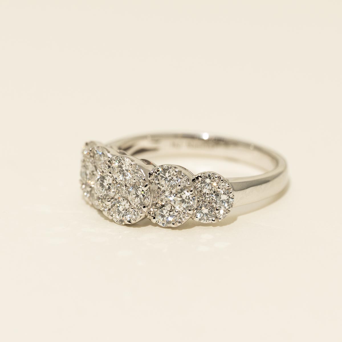 Diamond Cluster Fashion Ring in 14kt White Gold (1 1/3ct tw)