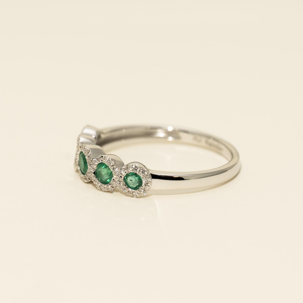 Emerald Halo Ring in 14kt White Gold with Diamonds