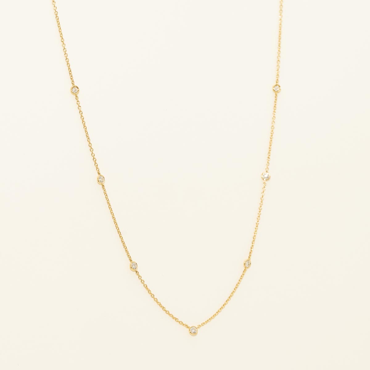 Memoire Cascade Diamond Bezel Necklace in 18kt Yellow Gold (1/2ct tw)