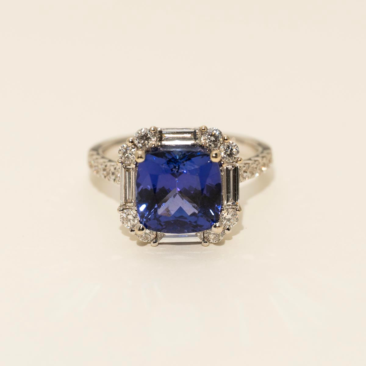 Cushion Cut Tanzanite Ring in 18kt White Gold with Diamonds
