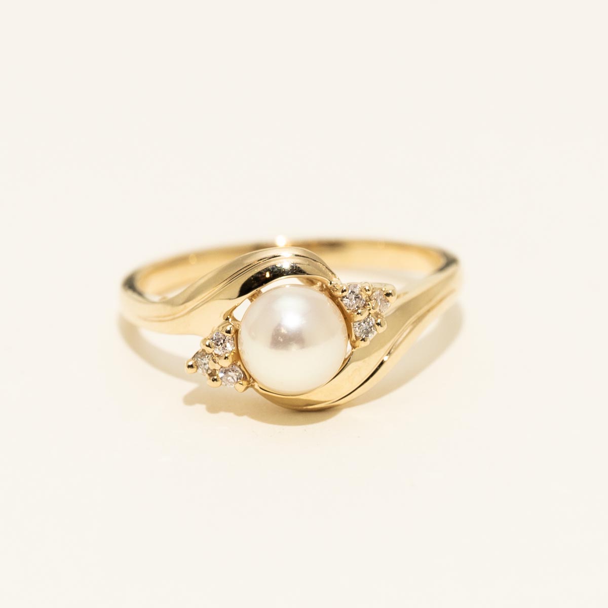Cultured Freshwater Pearl Ring in 10kt Yellow Gold with Diamonds (6.5mm pearl)