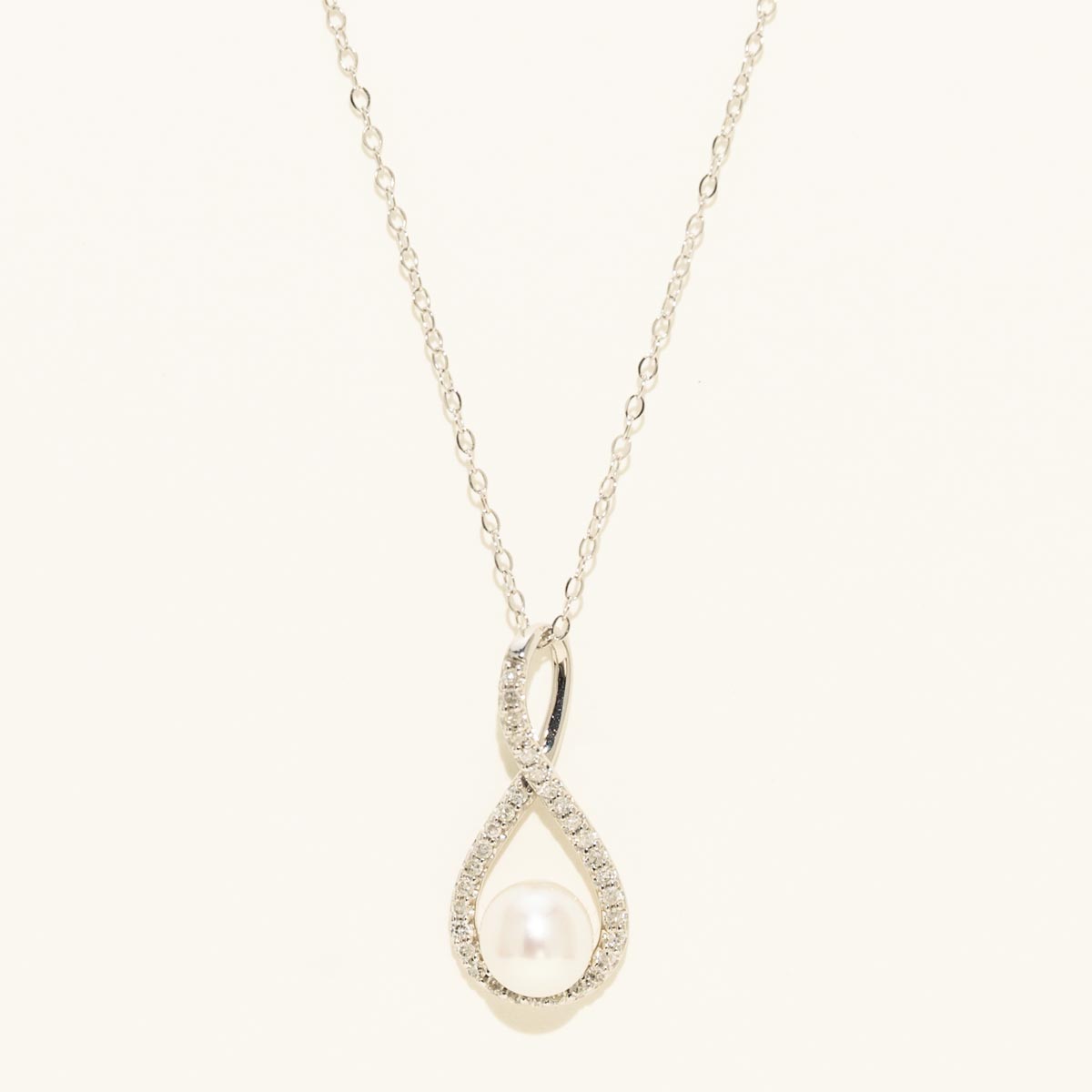 Cultured Freshwater Pearl Twist Necklace in 10kt White Gold with Diamonds
