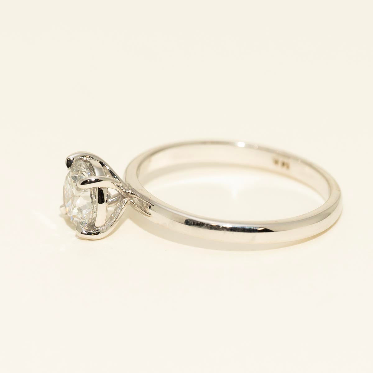 Lab Grown Diamond Solitaire Engagement Ring in 14kt White Gold (1ct)