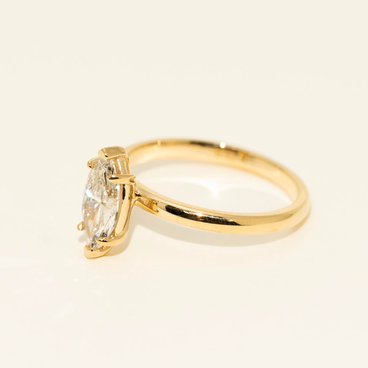 Lab Grown Marquise Diamond Solitaire Engagement Ring in 14kt Yellow Gold (1ct)